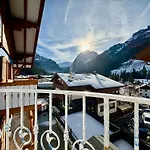 Dolomiti Luxury Mountain View Bike Friendly Aparthotel