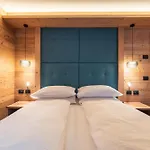 Aparthotel Dolomiti Luxury Mountain View Bike Friendly