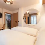 Dolomiti Luxury Mountain View Bike Friendly Aparthotel