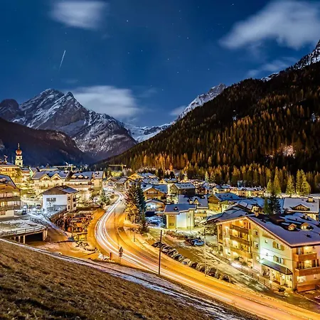 Aparthotel Dolomiti Luxury Mountain View Bike Friendly 4*