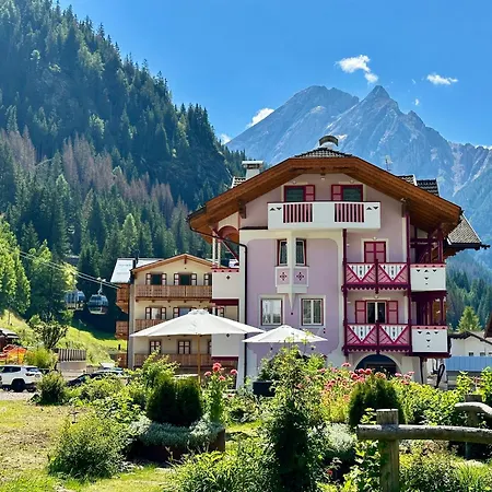 Dolomiti Luxury Mountain View Bike Friendly Canazei