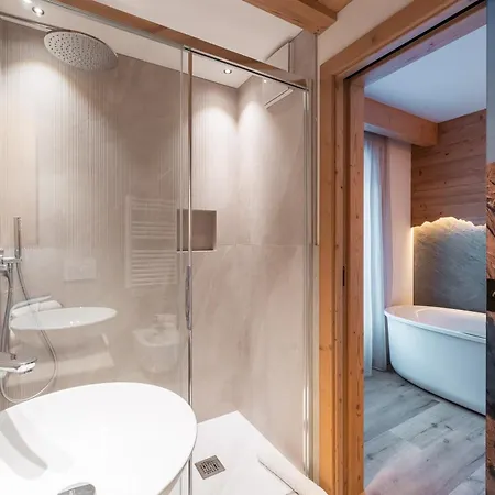 Dolomiti Luxury Mountain View Bike Friendly Lejlighedshotel 4*