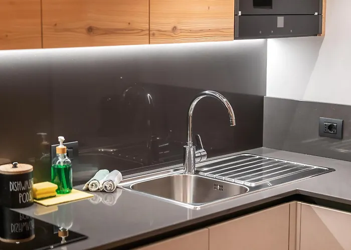 Dolomiti Luxury Mountain View Bike Friendly Aparthotel Canazei