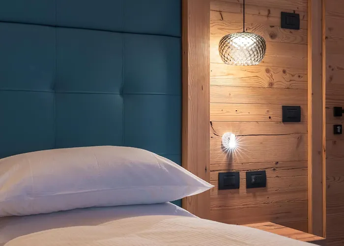 Dolomiti Luxury Mountain View Bike Friendly Aparthotel 4*