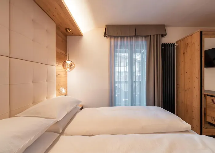 Aparthotel Dolomiti Luxury Mountain View Bike Friendly 4*